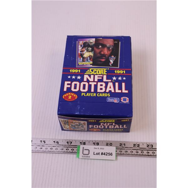 Box of 1991 Score NFL Cards