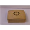 Image 7 : Vintage Jewellery Box w/ Jewellery