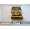 Image 1 : Music Box