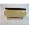 Image 2 : Music Box