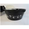 Image 2 : Tub for Bobbing for Apples - Large OSSUR Arm Sling - Vintage Curler Case - Rubbermaid Container no L