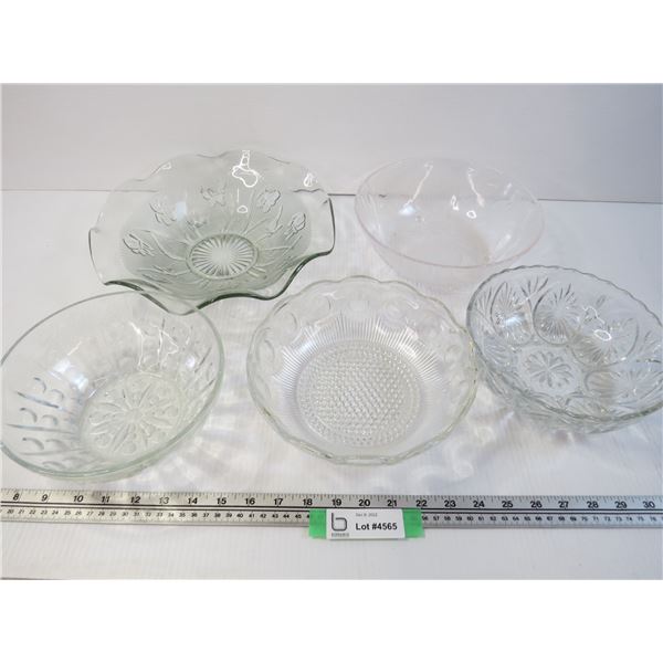 (5) Glass Bowls