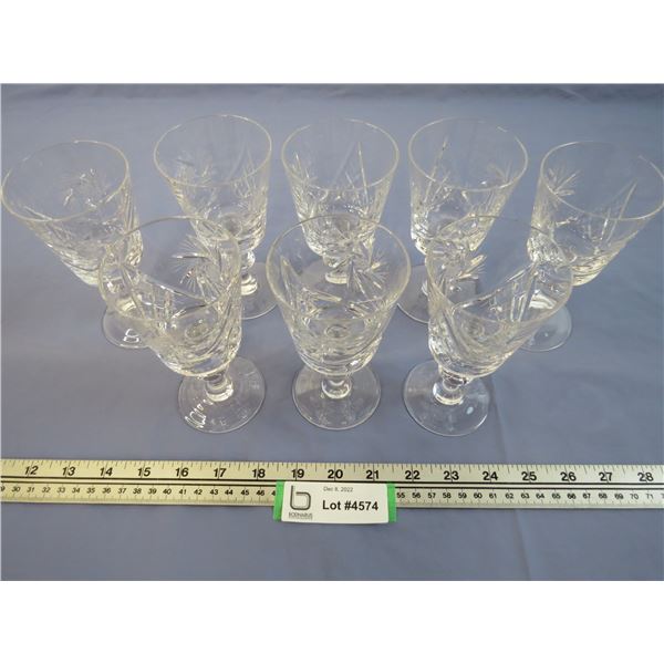 (8) Pinwheel Crystal Glasses