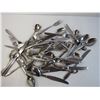 Image 2 : Assorted Cutlery Pieces