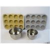 Image 3 : (2) Metal Bowls - (2) Muffin Pans - (2) Metal Plated Trays