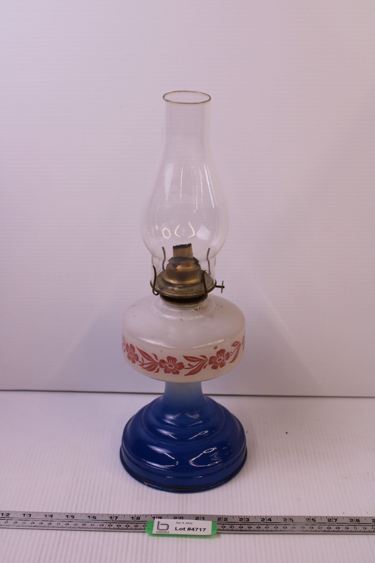 Vintage Kerosene Lamp Bodnarus Auctioneering