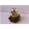 Image 3 : Musical Snowglobe