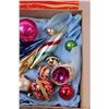 Image 4 : Vintage Christmas Ornaments in Original Simpson’s Box