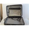 Image 2 : *Hard Shell Suitcase (wheels & handles)