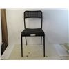 Image 1 : *Metal Chair Plastic Seat