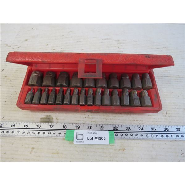 Snap-On 25 Piece Screw Extractor Set