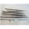 Image 1 : (6) Pry Bars