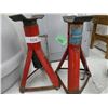 Image 1 : jack stands 3000lb