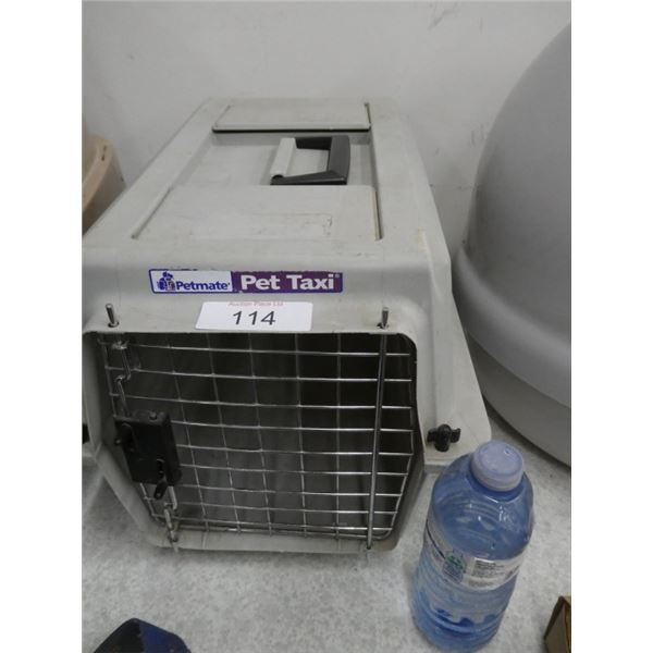 Petmate Pet taxi carrier/crate