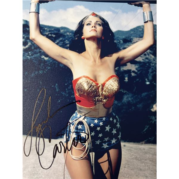 Wonder Woman Lynda Carter signed photo