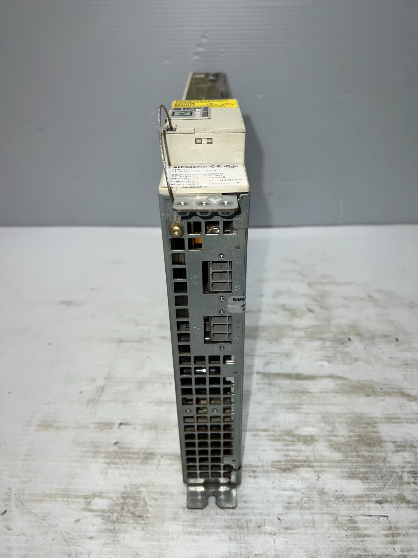 6SN1146-1AB00-0BA1 SIEMENS SIMODRIVE U/E MODULE INT-EXT 5/10 KW - Hi Fi 6SN1146-1AB00-0BA1 SIEMENS SIMODRIVE U/E MODULE INT-EXT 5/10 KW - Hi Fi