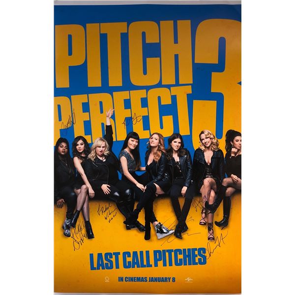 Pitch Perfect 3 Poster Signed Anna Kendrink