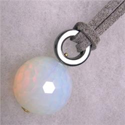 33X20 MM 14K SEA OPAL UNISEX PENDANT W/ CORD