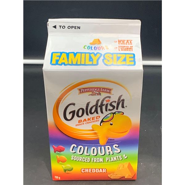 Pepperidge Farm Goldfish Cheddar Colours Crackers (750g)