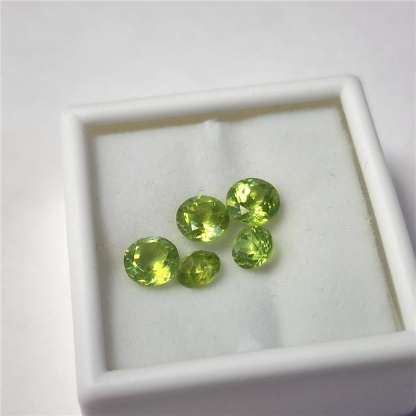 Peridot(APP 4ct) (~Size )(Ring is resizable for $40) (~length inches), Suggested Retail Value $200