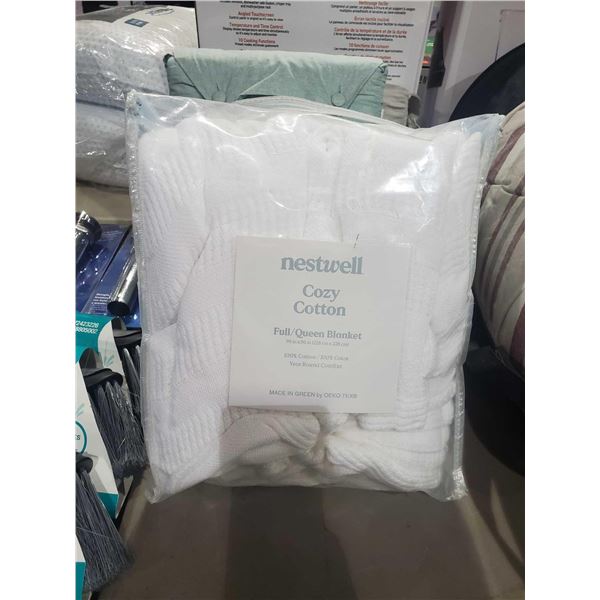Nestwell full/Queen Size Cozy Cotton Blanket