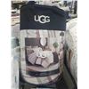 Image 3 : UGG Super Soft Queen Size Comforter Set