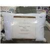 Image 1 : Everhome Firm Support Queen Size Dual Layered Pillow