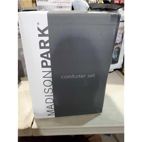 Madison Park Comforter Set