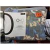 Image 1 : Olivia & Oliver Ambrogio Duvet Cover Set Queen Size