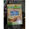 Image 2 : Kellogs Nutri Grain Apple Cinnamon Cereal Bars Case 3x590g