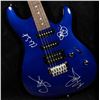 Image 4 : Chicken Foot signed guitar.