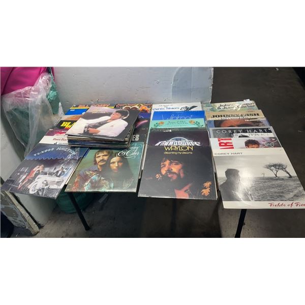 LOT OF RECORDS, MICHAEL JACKSON, ELVIS JOHNNY CASH AND OTHERS