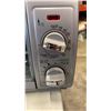 Image 3 : BLACK AND DECKER TOASTER OVEN, CUISINART TOASTER, ELECTRIC KETTLE, INSULATED TRAVEL MUG AND WATER BO