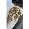 Image 2 : BOX OF COPPER TEAPOTS AND METAL DECOR