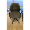Image 2 : GAS LIFT OFFICE CHAIR AND 2 DRAWER FILING CABINET