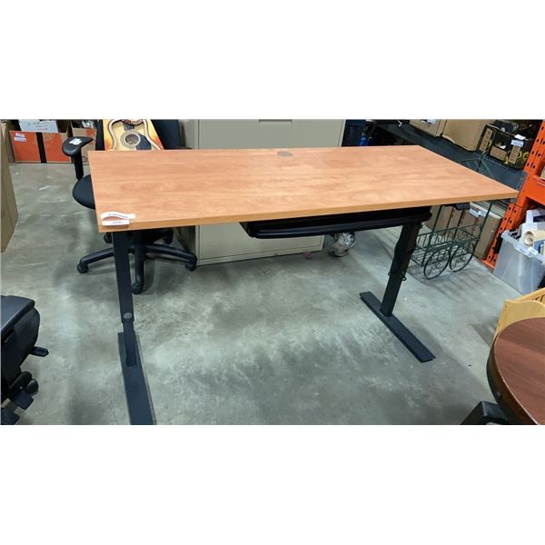 ELECTRIC ADJUSTABLE HEIGHT DESK 60" X 24" WORKING