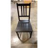 Image 2 : ROUND BALCK DINING TABLE WITH JACKNIFE LEAF AND 4 CHAIRS