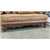 Image 7 : ORNATE 3 PIECE OVERSIZED SOFA SET