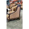 Image 8 : ORNATE 3 PIECE OVERSIZED SOFA SET