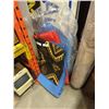 Image 1 : BLUE AND RED CARPETS AND THROW PILLOW