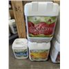 Image 2 : LOT OF NEW LIQUID FERTILIZER 2 MAMMOTH BLOOM (24L), 2 OMNIBOOST (24L), 1 ULTIMATE (10L) AND 1 GROW (
