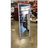 Image 1 : 5 FOOT TALL WHITE DRESSING MIRROR