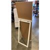 Image 2 : 5 FOOT TALL WHITE DRESSING MIRROR