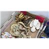 Image 2 : 2 BOXES OF COLLECTIBLE FIGURES AND PORCELAIN