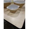Image 2 : 4 PYREX MIXING BOWLS