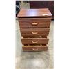Image 3 : 4 DRAWER DRESSER