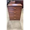 Image 1 : 4 DRAWER DRESSER