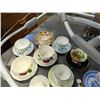 Image 3 : PARAGON TEAPOT WITH 8 TEACUPS AND SAUCERS AND MUG