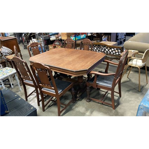 ANTIQUE DINING TABLE WITH LEAF AND 6 CHAIRS