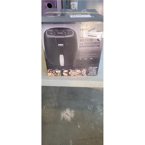 BELLA PRO SERIES 4QT AIR FRYER WITH TOUCHSCREEN - TESTED WORKING, RETAIL $179